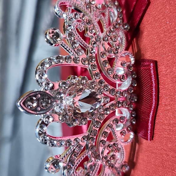 CRYSTAL RHINESTONE SILVER-TONE METAL TIARA W/ COMBS CROWN HEADPIECE - Picture 3 of 13